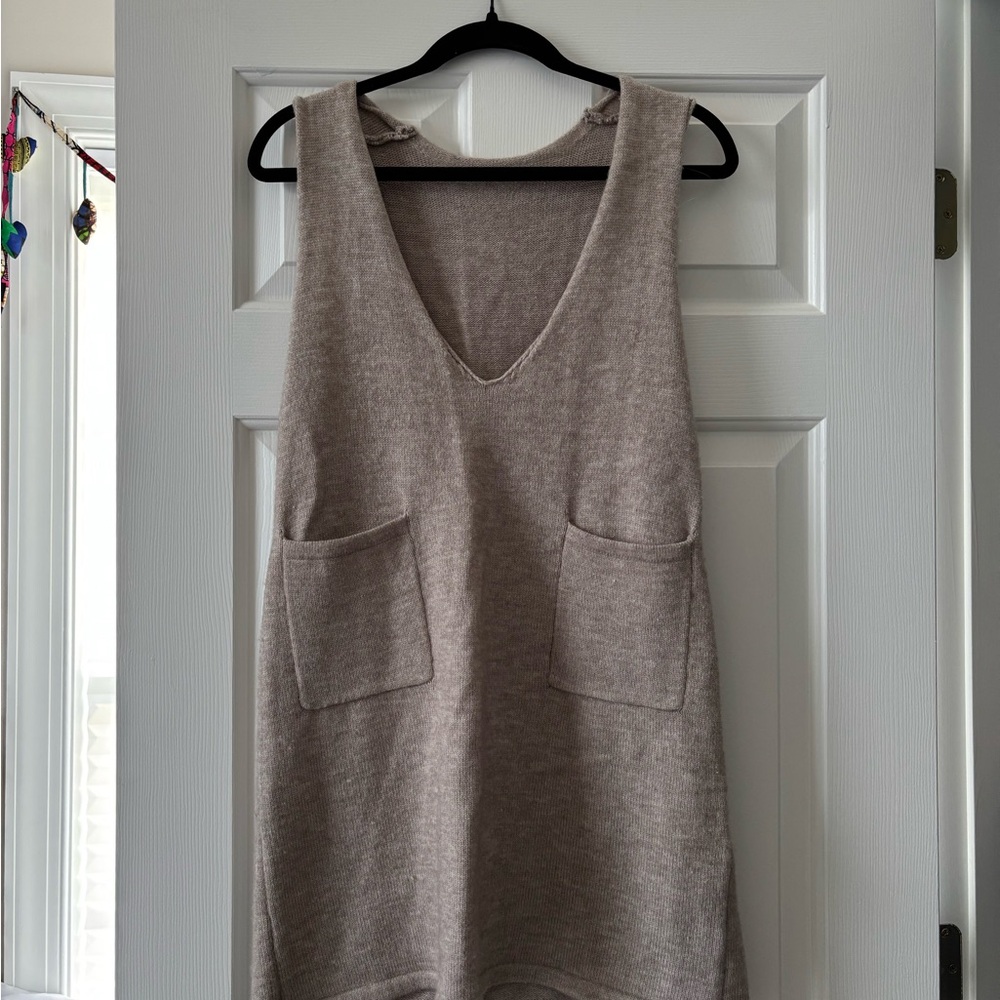Amazon Sleeveless Tan Knit dress with Pockets